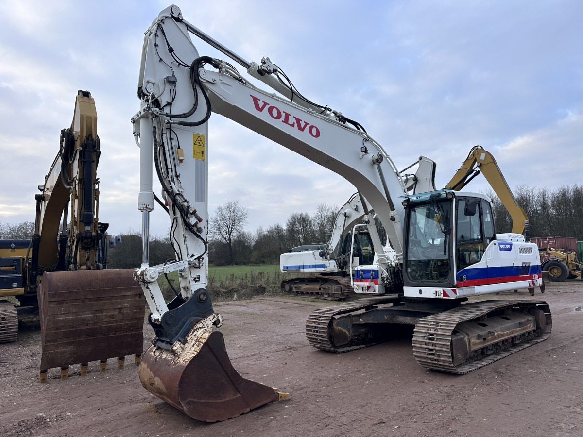 VOLVO EC 220 DL German machine! - Bager: slika VOLVO EC 220 DL German machine! - Bager VOLVO EC 220 DL German machine! - Bager: slika VOLVO EC 220 DL German machine! - Bager