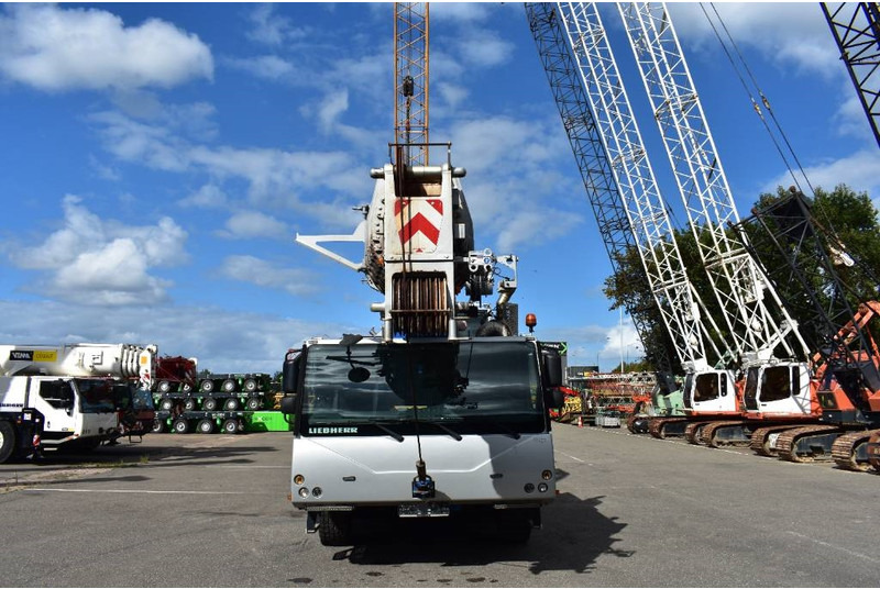 Liebherr LTM 1095-5.1 - Autodizalica za sve terene: slika Liebherr LTM 1095-5.1 - Autodizalica za sve terene Liebherr LTM 1095-5.1 - Autodizalica za sve terene: slika Liebherr LTM 1095-5.1 - Autodizalica za sve terene