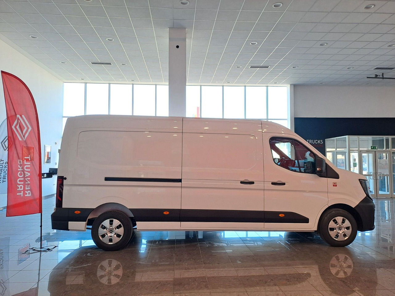 Renault Master L3H2 150 - NAV Klimaaut. Holzb. 270° - Furgon: slika Renault Master L3H2 150 - NAV Klimaaut. Holzb. 270° - Furgon Renault Master L3H2 150 - NAV Klimaaut. Holzb. 270° - Furgon: slika Renault Master L3H2 150 - NAV Klimaaut. Holzb. 270° - Furgon