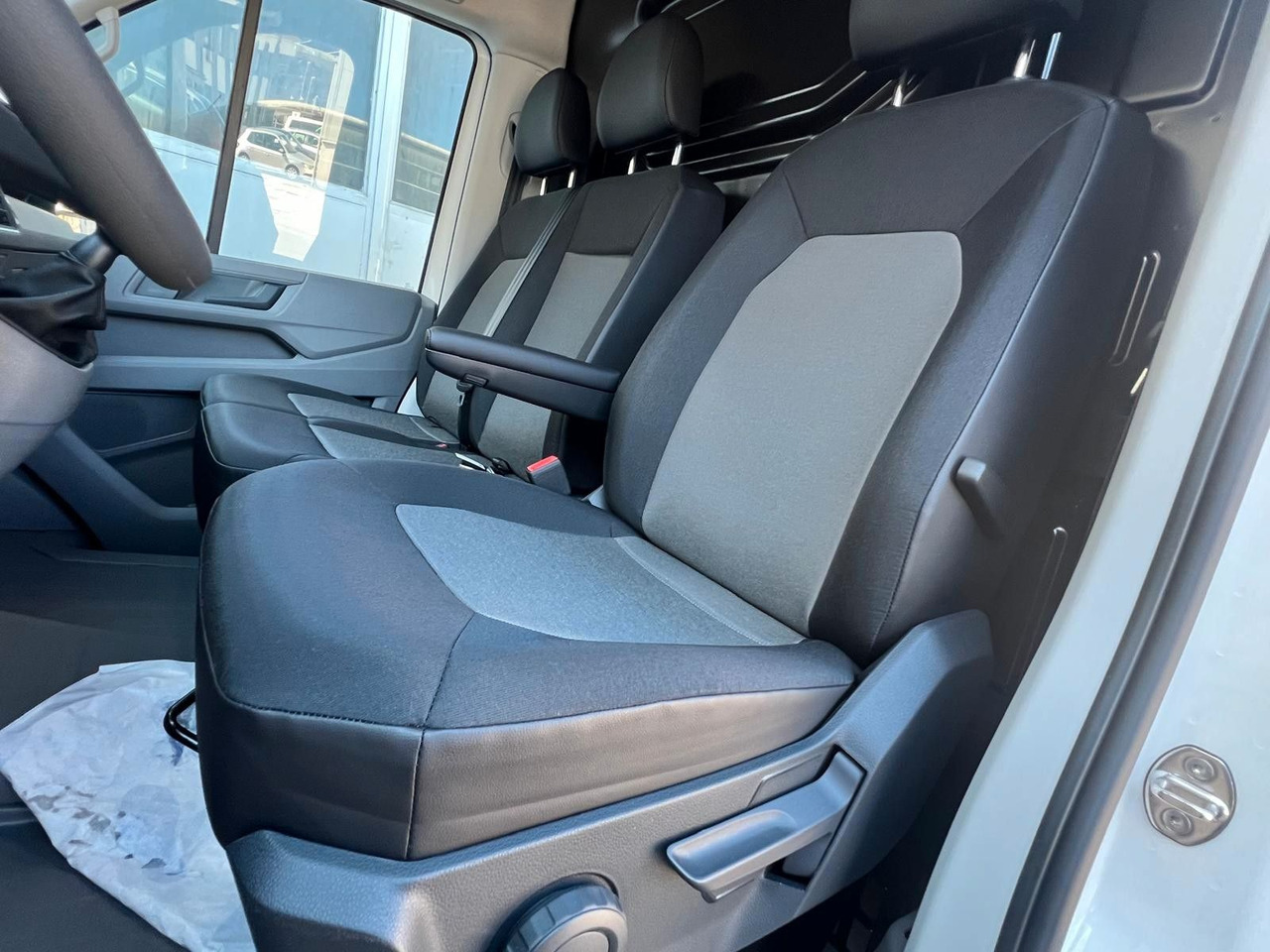 Volkswagen Crafter 35 L3H3-140-Kamera-Temp-Lager - Furgon: slika Volkswagen Crafter 35 L3H3-140-Kamera-Temp-Lager - Furgon Volkswagen Crafter 35 L3H3-140-Kamera-Temp-Lager - Furgon: slika Volkswagen Crafter 35 L3H3-140-Kamera-Temp-Lager - Furgon
