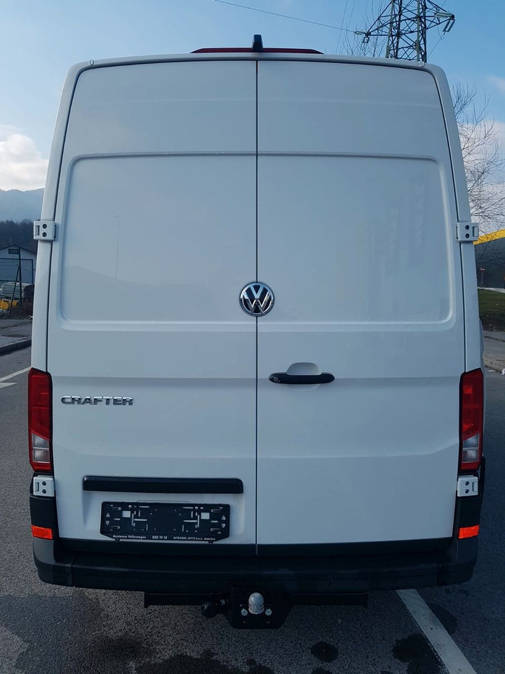 Volkswagen Crafter Kasten 35 L3H3-177-AT8-FWD - Furgon: slika Volkswagen Crafter Kasten 35 L3H3-177-AT8-FWD - Furgon Volkswagen Crafter Kasten 35 L3H3-177-AT8-FWD - Furgon: slika Volkswagen Crafter Kasten 35 L3H3-177-AT8-FWD - Furgon