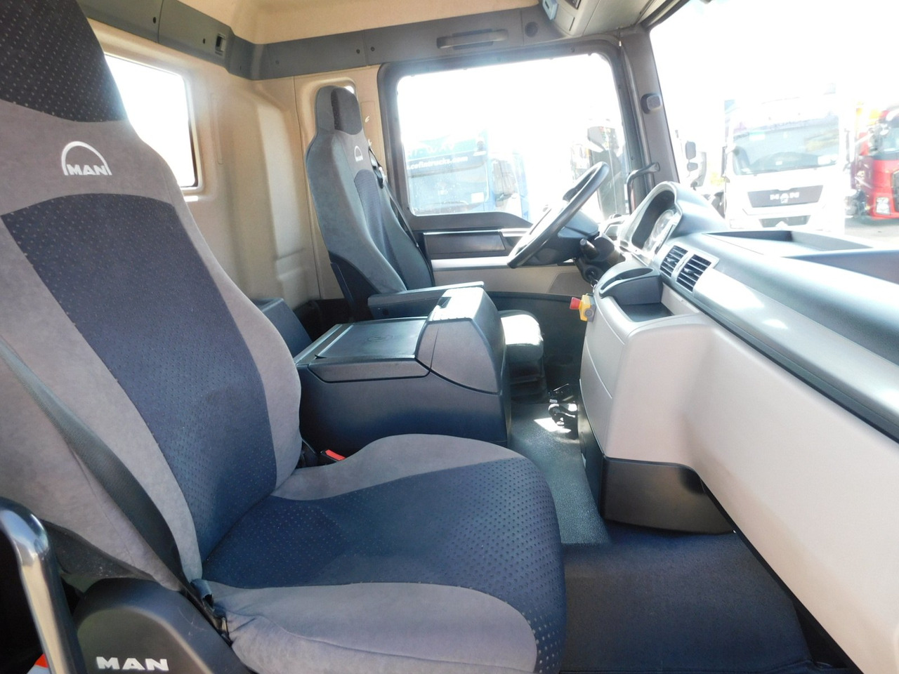 Man Tgs - Automješalica: slika Man Tgs - Automješalica Man Tgs - Automješalica: slika Man Tgs - Automješalica