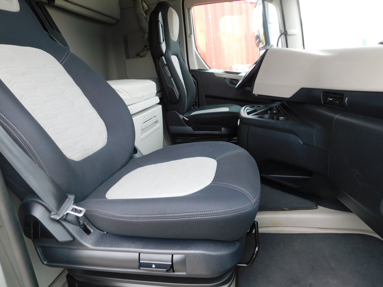 Ford F max 4x2 scab e6 12s2620 - Tegljač: slika Ford F max 4x2 scab e6 12s2620 - Tegljač Ford F max 4x2 scab e6 12s2620 - Tegljač: slika Ford F max 4x2 scab e6 12s2620 - Tegljač