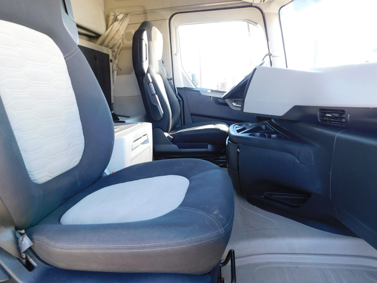 Ford F max 4x2 scab e6 12s2620 - Tegljač: slika Ford F max 4x2 scab e6 12s2620 - Tegljač Ford F max 4x2 scab e6 12s2620 - Tegljač: slika Ford F max 4x2 scab e6 12s2620 - Tegljač