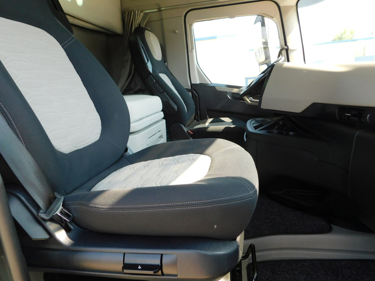 Ford F max 4x2 scab e6 12s2620 - Tegljač: slika Ford F max 4x2 scab e6 12s2620 - Tegljač Ford F max 4x2 scab e6 12s2620 - Tegljač: slika Ford F max 4x2 scab e6 12s2620 - Tegljač