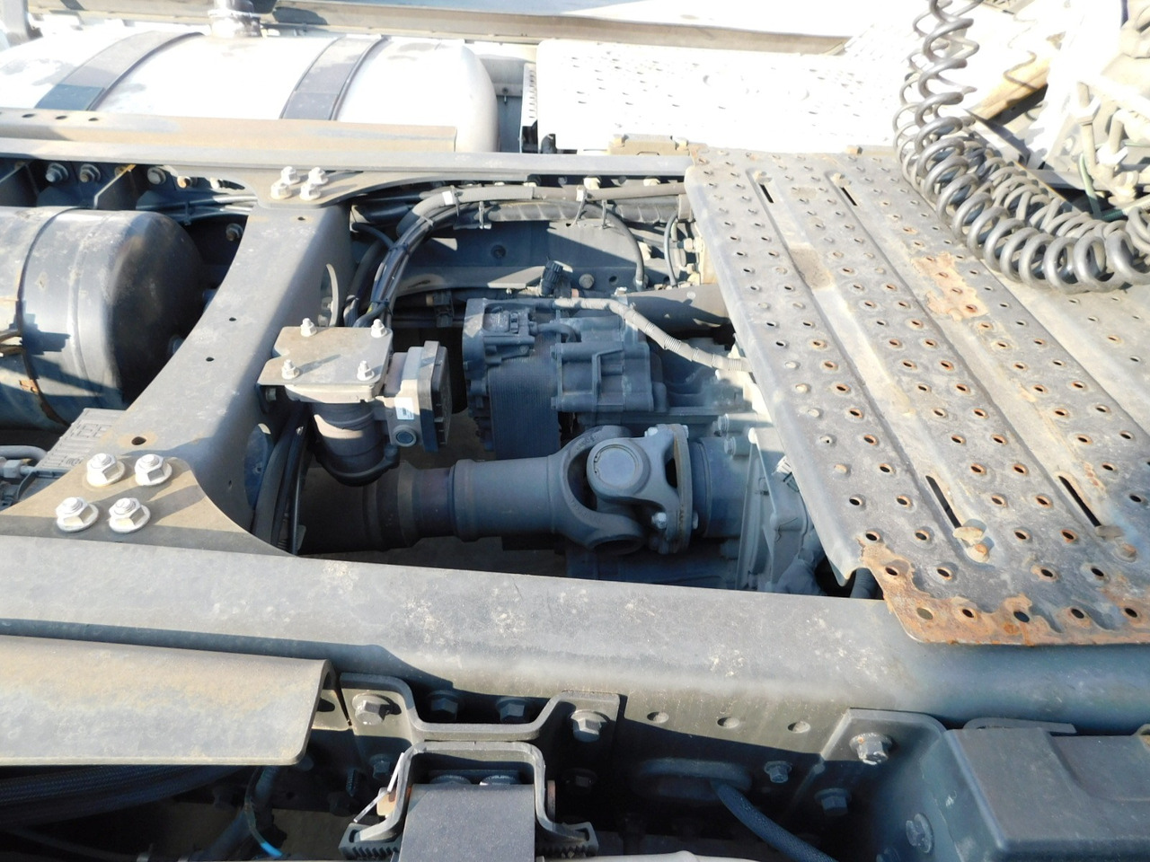 Tegljač Ford F max 4x2 scab e6 12s2620: slika Tegljač Ford F max 4x2 scab e6 12s2620