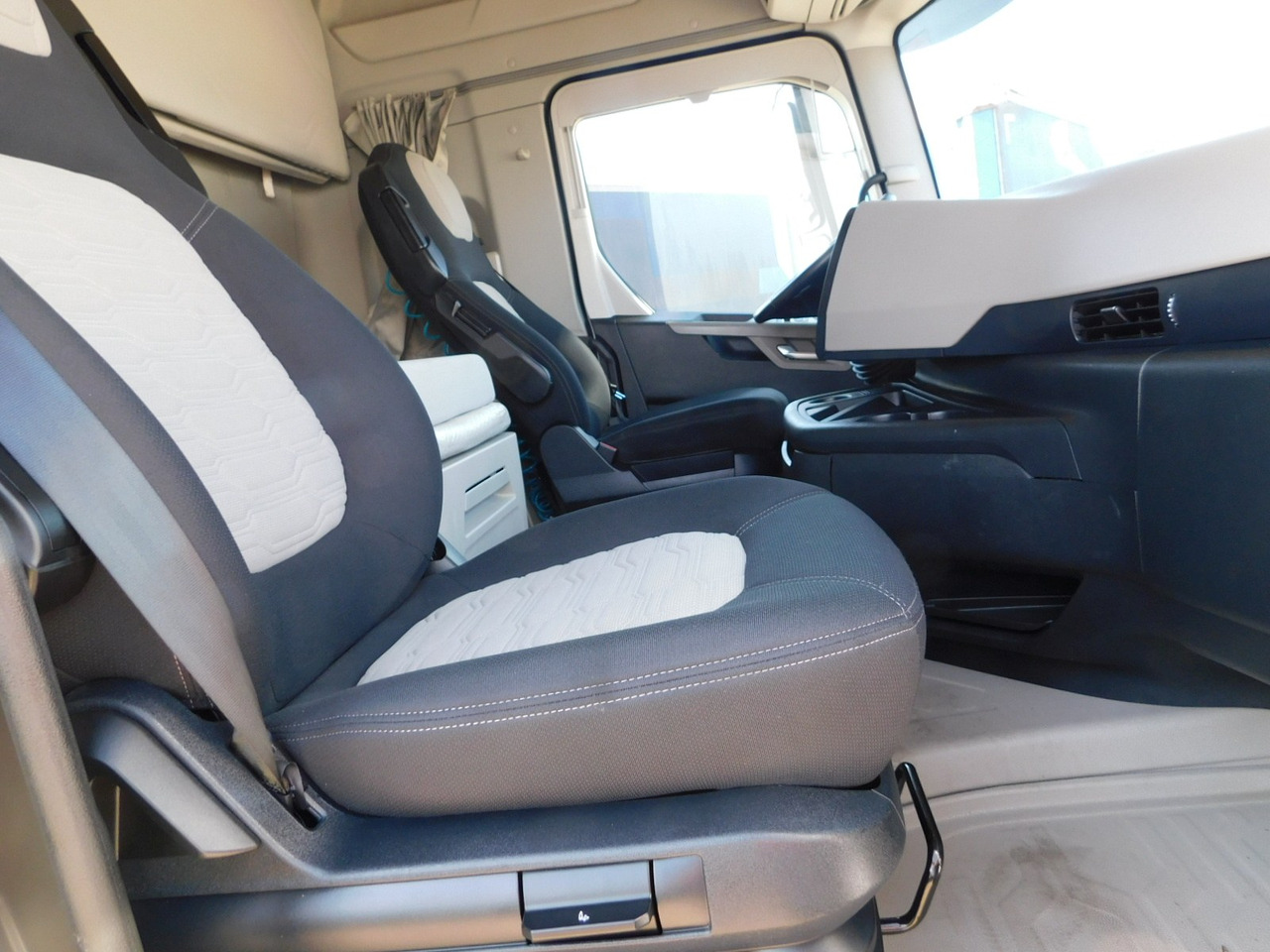 Ford F max 4x2 scab e6 12tx2620 ecotorq - Tegljač: slika Ford F max 4x2 scab e6 12tx2620 ecotorq - Tegljač Ford F max 4x2 scab e6 12tx2620 ecotorq - Tegljač: slika Ford F max 4x2 scab e6 12tx2620 ecotorq - Tegljač