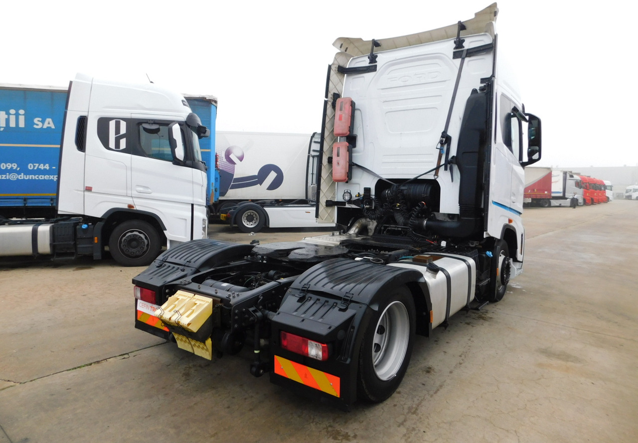 Ford F max ll 4x2 scab e6 12tx2620 - Tegljač: slika Ford F max ll 4x2 scab e6 12tx2620 - Tegljač Ford F max ll 4x2 scab e6 12tx2620 - Tegljač: slika Ford F max ll 4x2 scab e6 12tx2620 - Tegljač