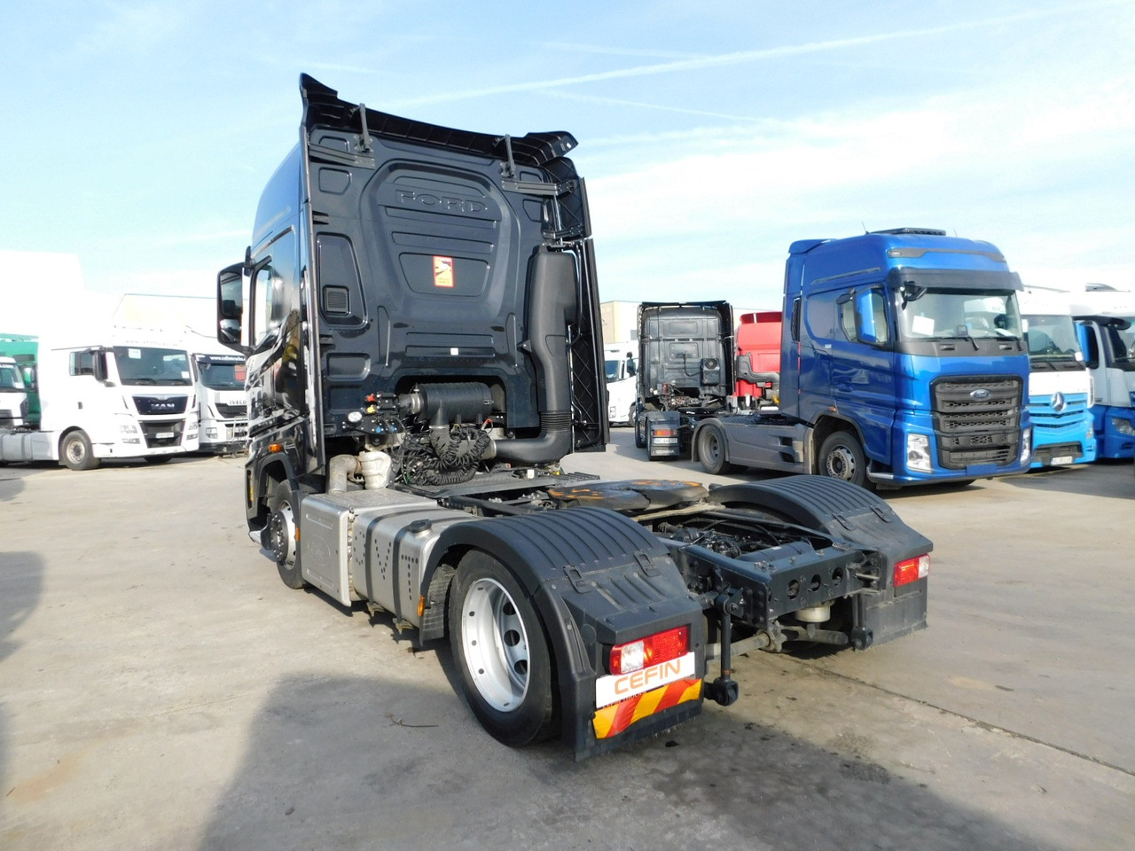 Ford F max ll 4x2 scab e6 eco 16spdamt ecotorq - Tegljač: slika Ford F max ll 4x2 scab e6 eco 16spdamt ecotorq - Tegljač Ford F max ll 4x2 scab e6 eco 16spdamt ecotorq - Tegljač: slika Ford F max ll 4x2 scab e6 eco 16spdamt ecotorq - Tegljač