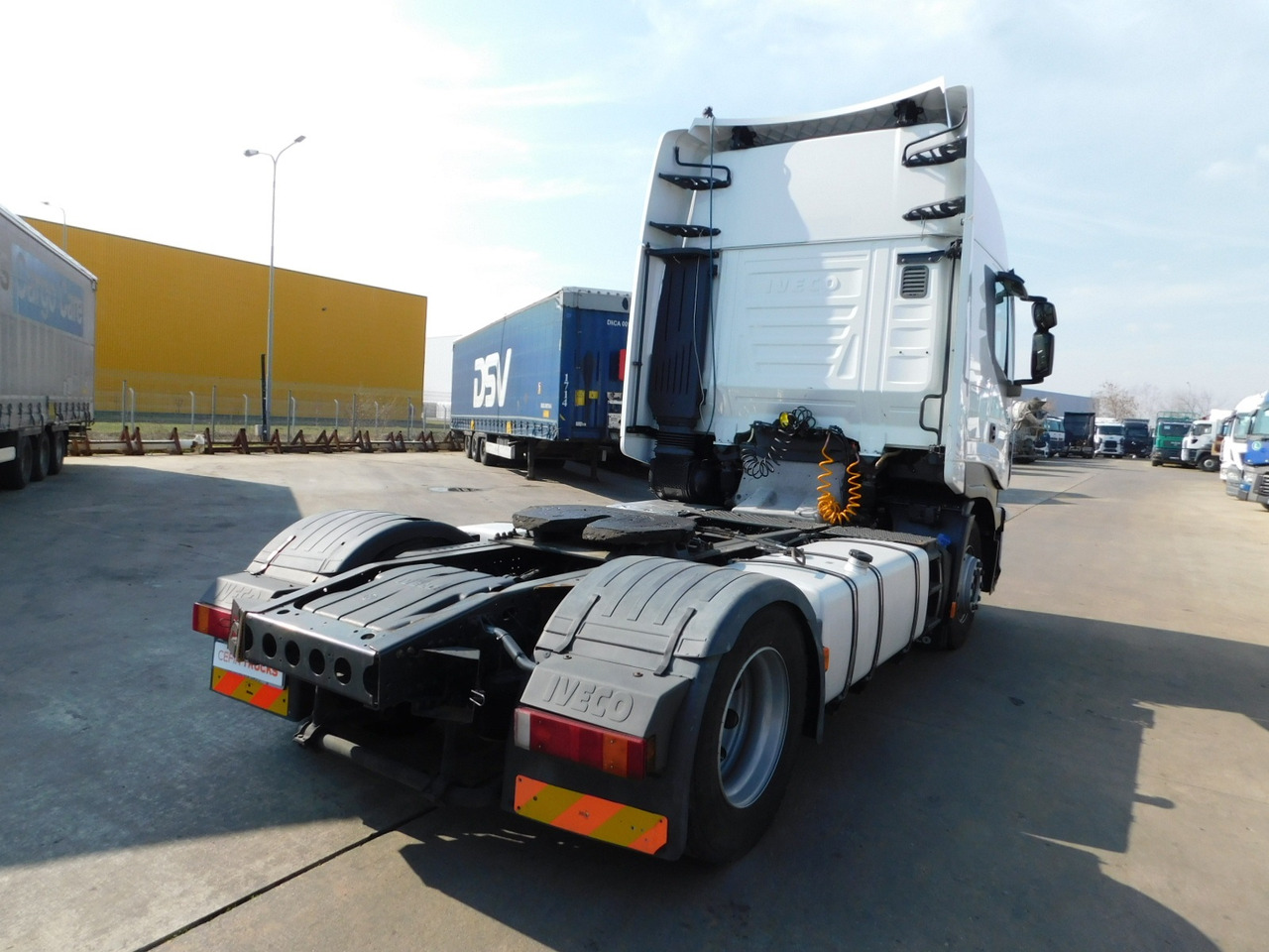 Iveco As440s48t - Tegljač: slika Iveco As440s48t - Tegljač Iveco As440s48t - Tegljač: slika Iveco As440s48t - Tegljač