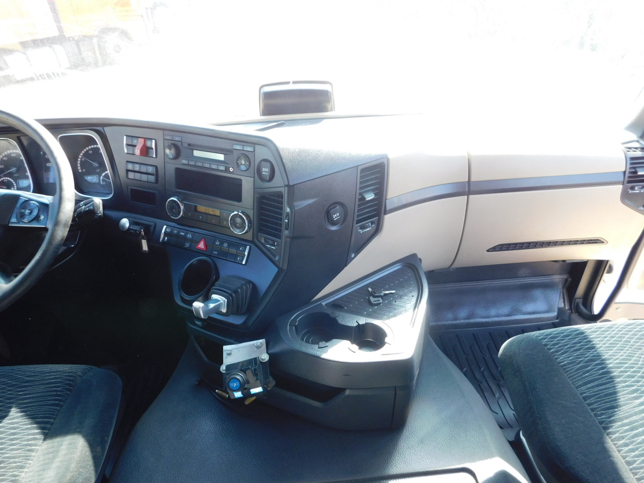 Tegljač Mercedes Actros 1840: slika Tegljač Mercedes Actros 1840