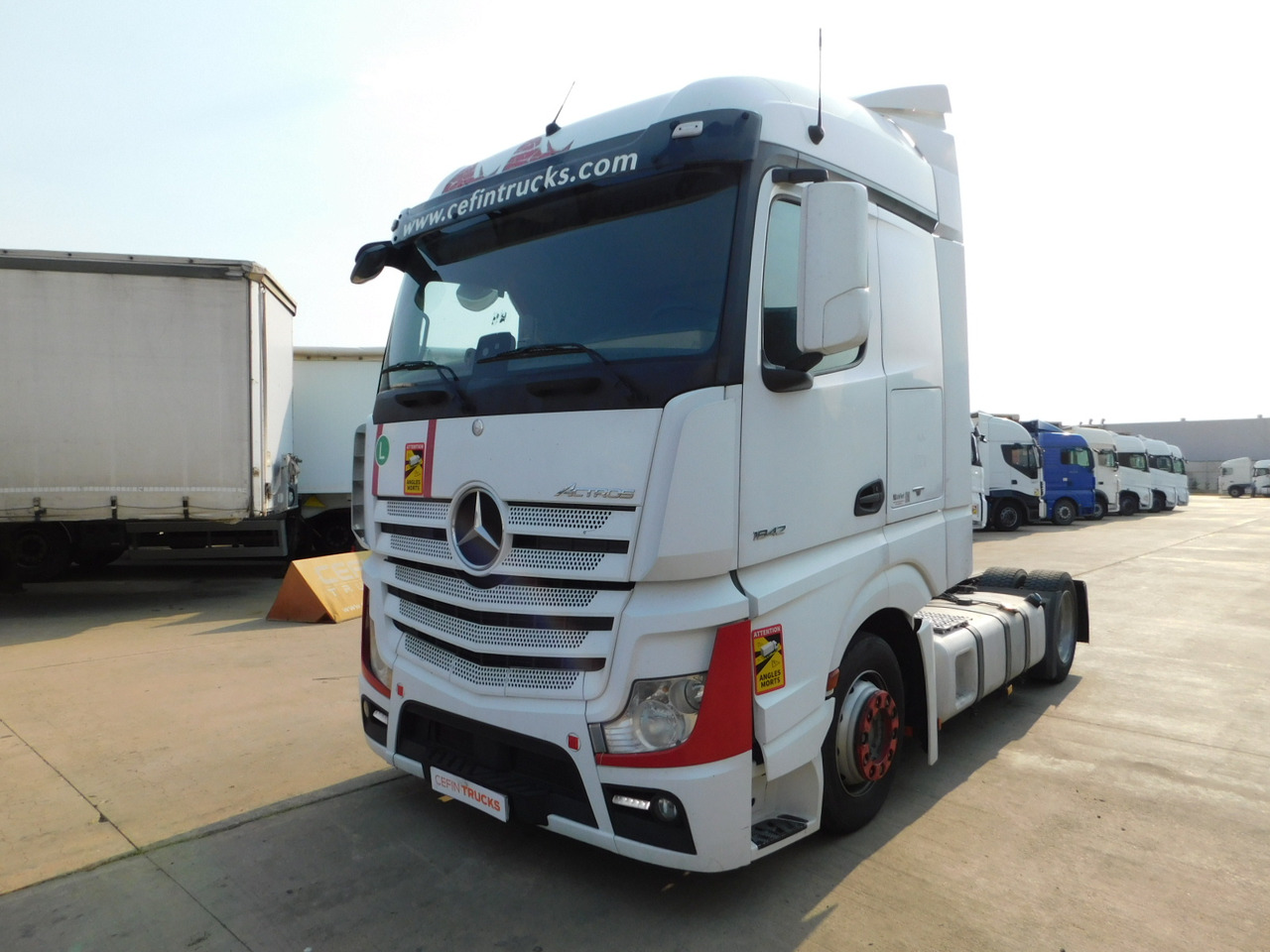 Mercedes Actros 1842 - Tegljač: slika Mercedes Actros 1842 - Tegljač Mercedes Actros 1842 - Tegljač: slika Mercedes Actros 1842 - Tegljač