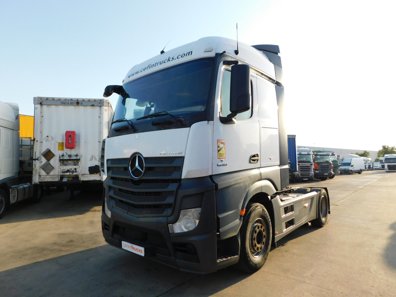 Mercedes Actros - Tegljač: slika Mercedes Actros - Tegljač Mercedes Actros - Tegljač: slika Mercedes Actros - Tegljač