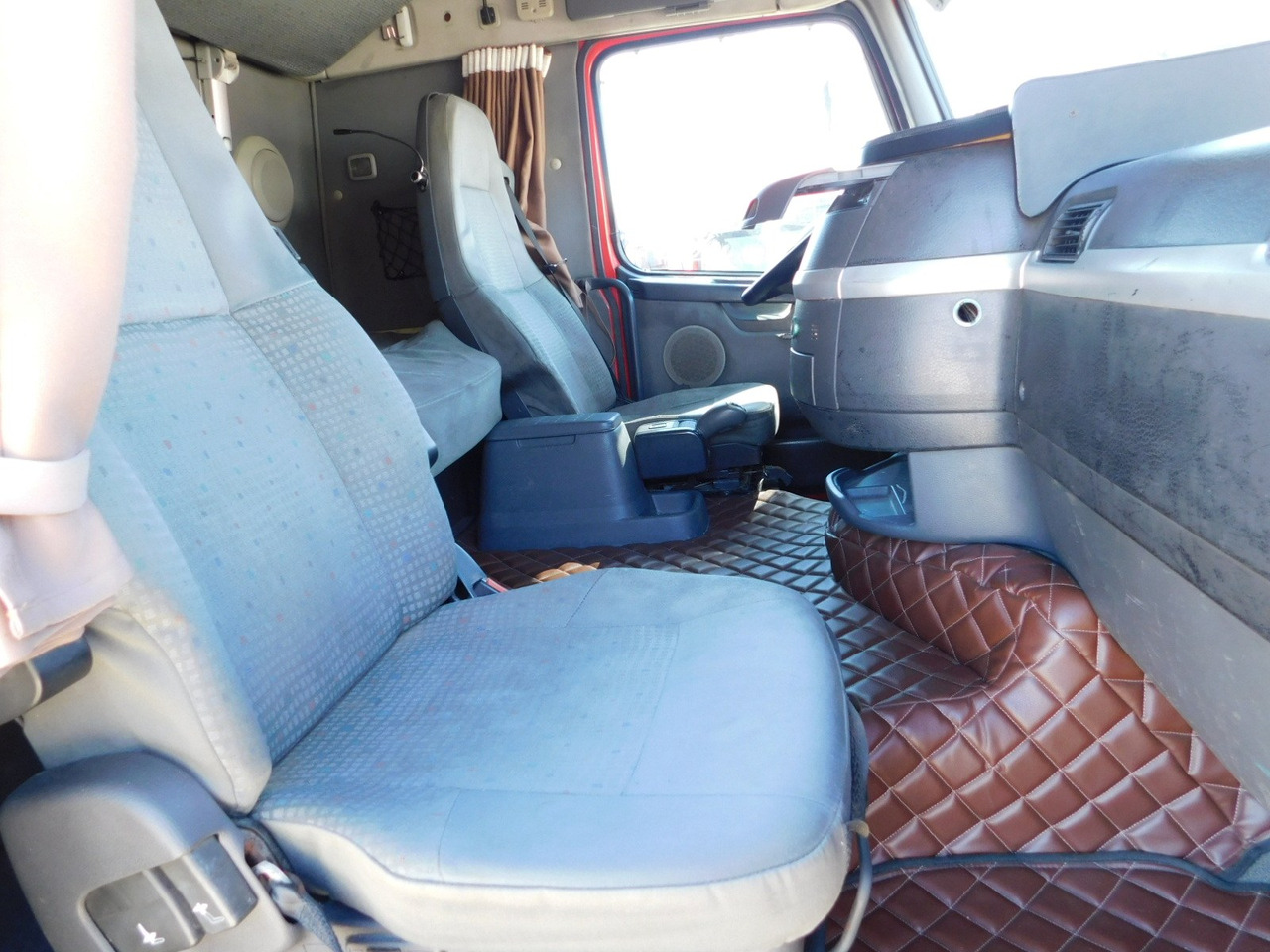 Volvo Fh 12 420 fh42 tb - Tegljač: slika Volvo Fh 12 420 fh42 tb - Tegljač Volvo Fh 12 420 fh42 tb - Tegljač: slika Volvo Fh 12 420 fh42 tb - Tegljač