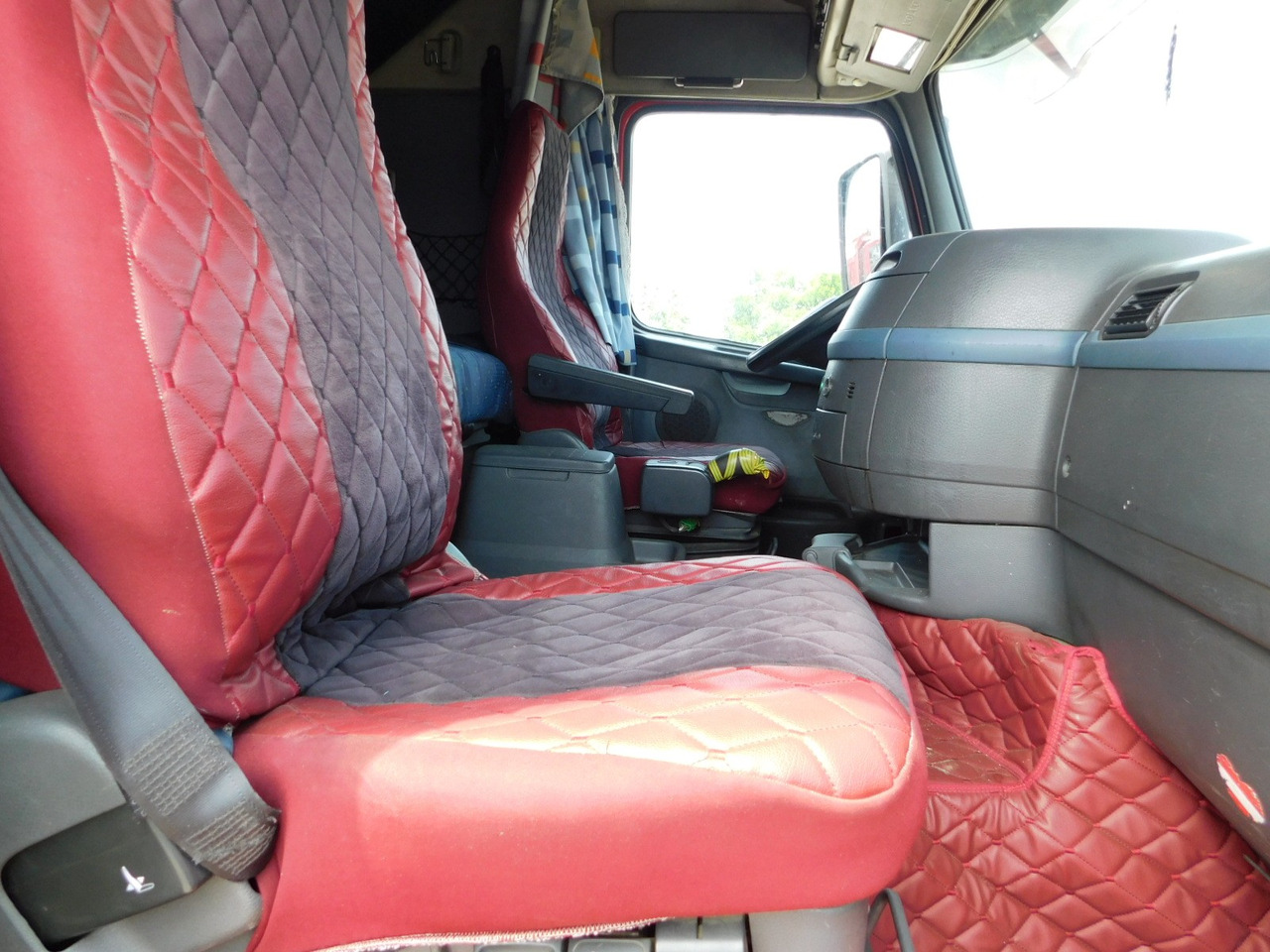 Volvo Fh 440 - Tegljač: slika Volvo Fh 440 - Tegljač Volvo Fh 440 - Tegljač: slika Volvo Fh 440 - Tegljač