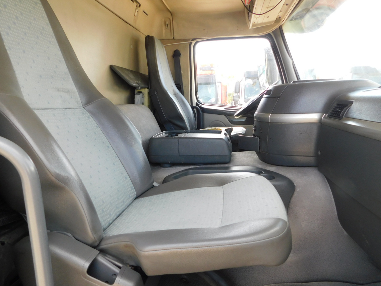 Volvo Fm9 380 - Automješalica: slika Volvo Fm9 380 - Automješalica Volvo Fm9 380 - Automješalica: slika Volvo Fm9 380 - Automješalica