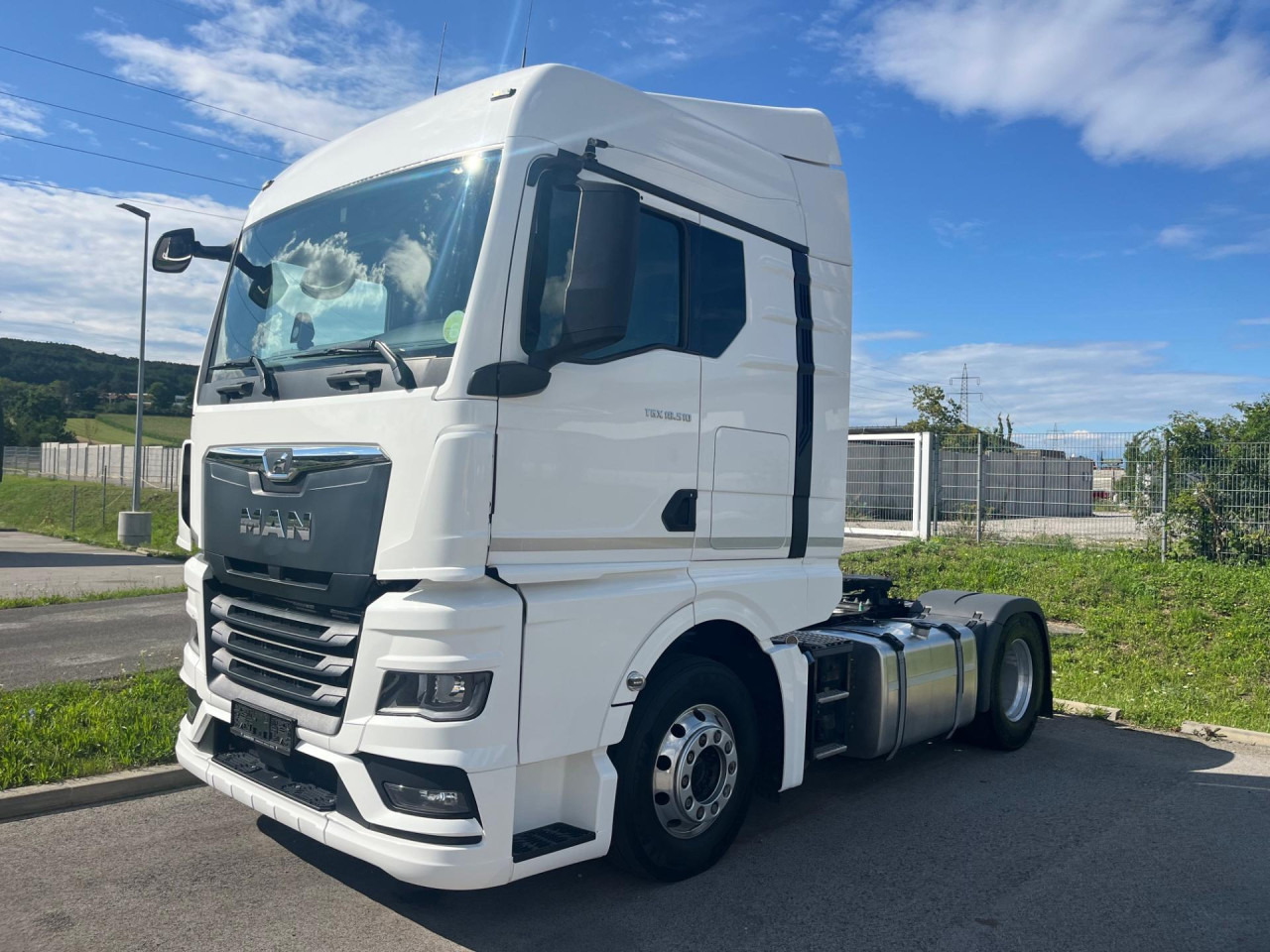 MAN 18.510 4x2 BL SA Kompressor - Kippyhdraulik - ADR - Tegljač: slika MAN 18.510 4x2 BL SA Kompressor - Kippyhdraulik - ADR - Tegljač MAN 18.510 4x2 BL SA Kompressor - Kippyhdraulik - ADR - Tegljač: slika MAN 18.510 4x2 BL SA Kompressor - Kippyhdraulik - ADR - Tegljač
