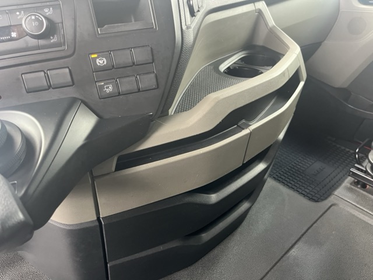 MAN TGX 18.510 4x2 LL SA Euro6 Retarder Klima ZV - Tegljač: slika MAN TGX 18.510 4x2 LL SA Euro6 Retarder Klima ZV - Tegljač MAN TGX 18.510 4x2 LL SA Euro6 Retarder Klima ZV - Tegljač: slika MAN TGX 18.510 4x2 LL SA Euro6 Retarder Klima ZV - Tegljač