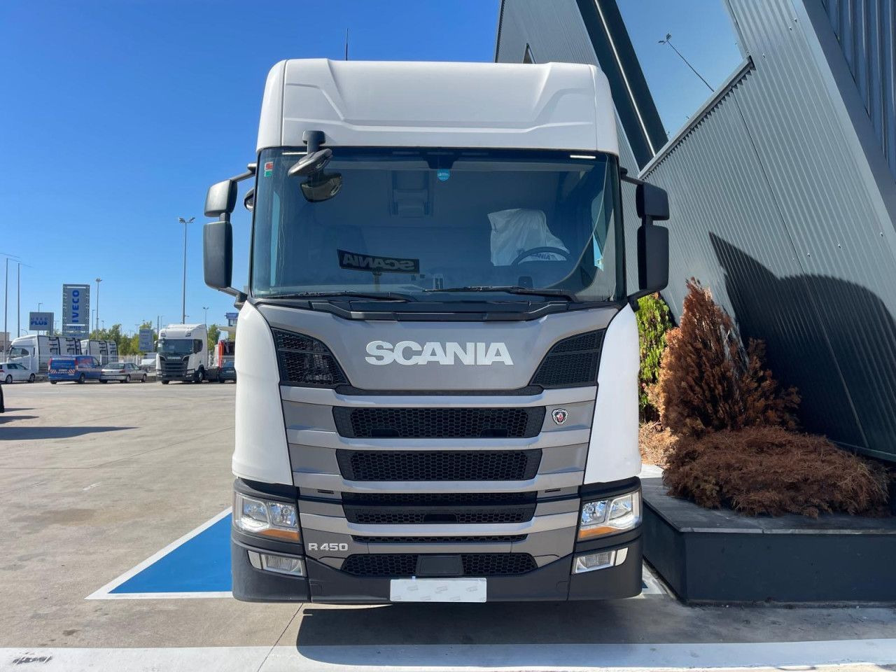 Scania R 450 - Tegljač: slika Scania R 450 - Tegljač Scania R 450 - Tegljač: slika Scania R 450 - Tegljač