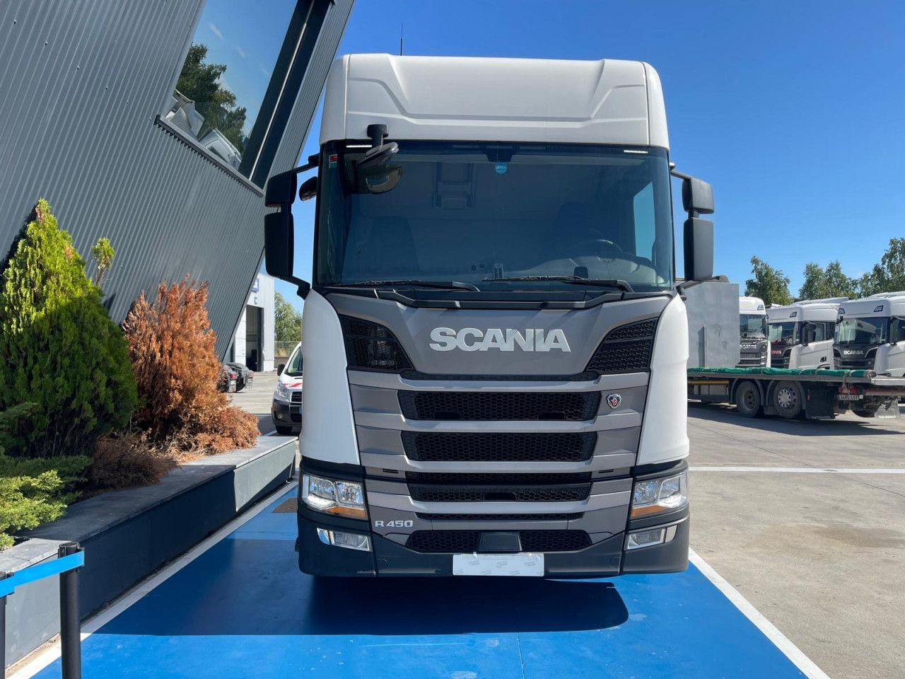 Scania R 450 - Tegljač: slika Scania R 450 - Tegljač Scania R 450 - Tegljač: slika Scania R 450 - Tegljač