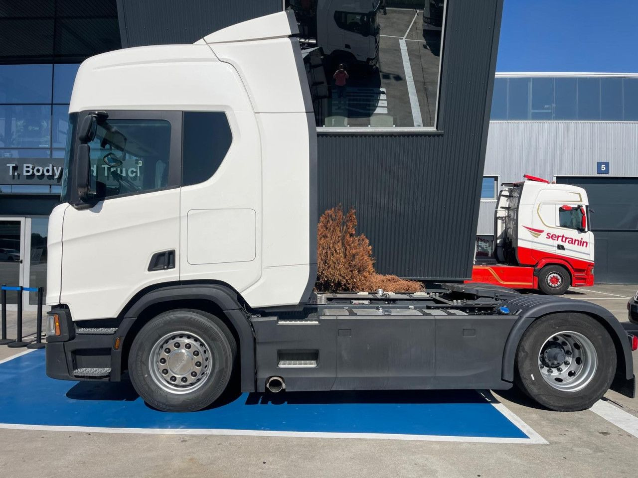 Zakup Scania R 450 Scania R 450: slika Zakup Scania R 450 Scania R 450