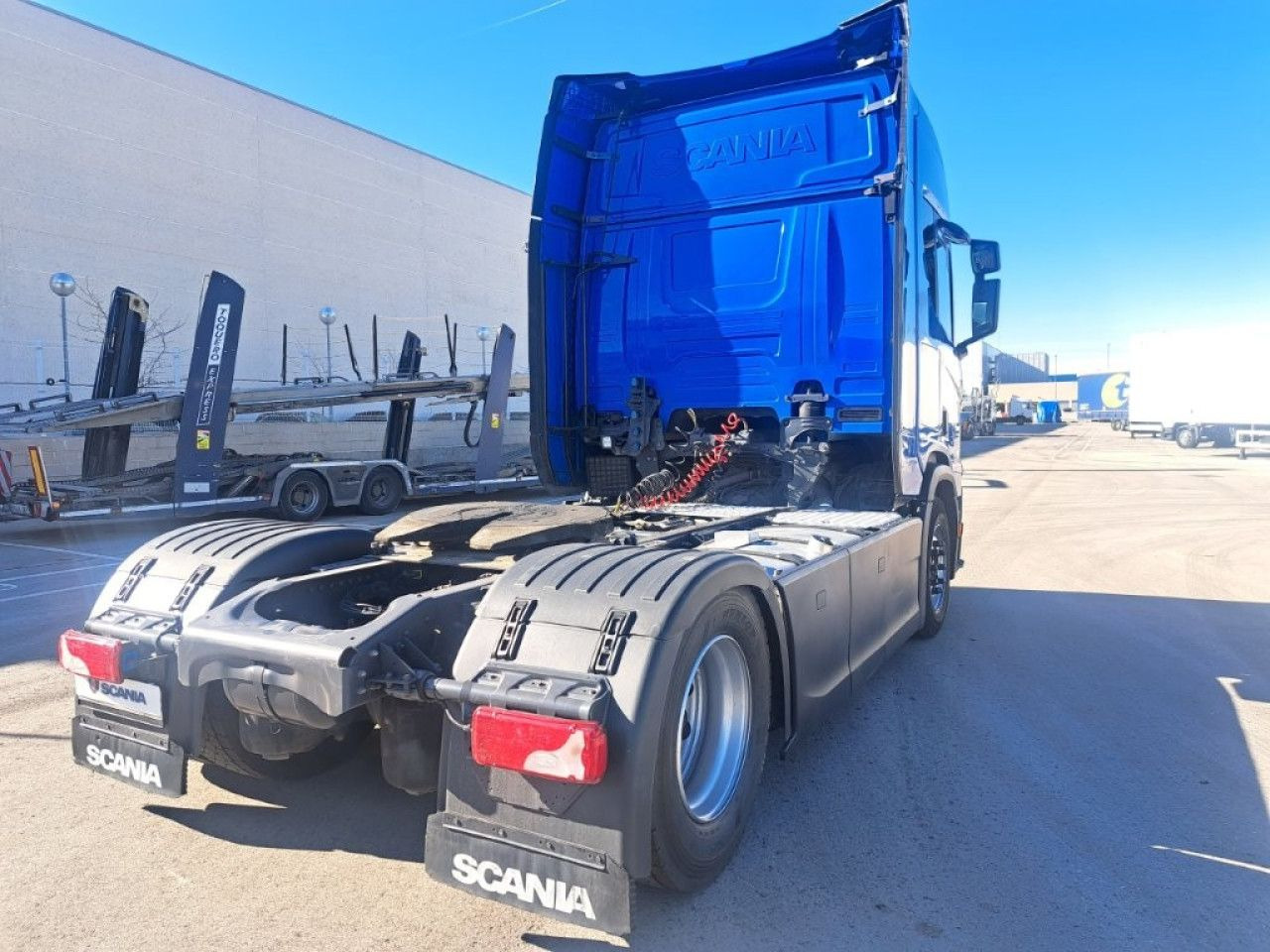 Scania R 450 - Tegljač: slika Scania R 450 - Tegljač Scania R 450 - Tegljač: slika Scania R 450 - Tegljač