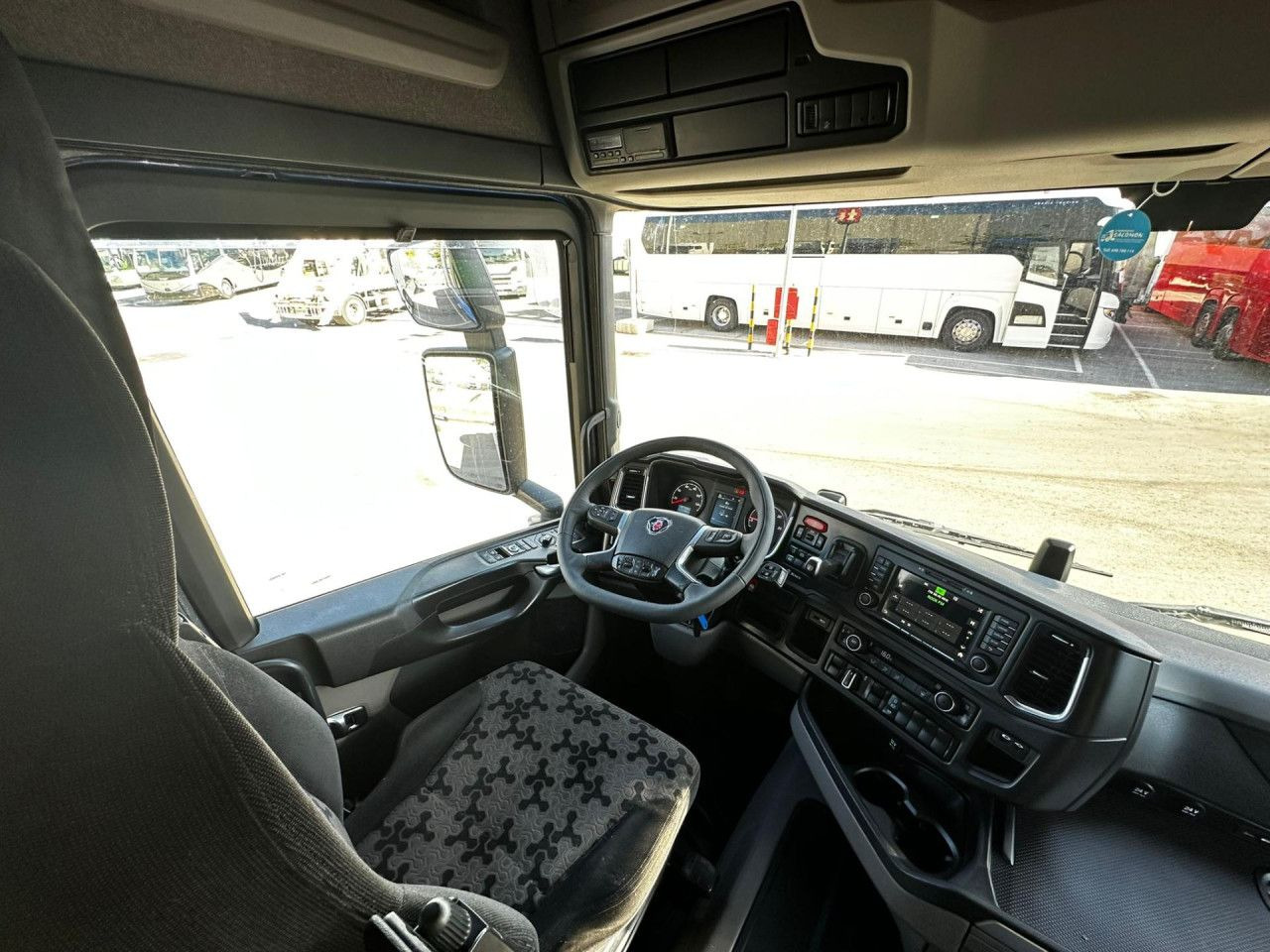 Tegljač Scania R 450: slika Tegljač Scania R 450