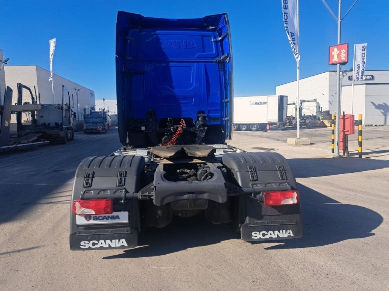 Scania R 450 - Tegljač: slika Scania R 450 - Tegljač Scania R 450 - Tegljač: slika Scania R 450 - Tegljač