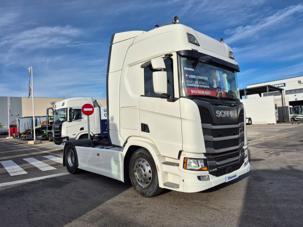 Scania R 450 - Tegljač: slika Scania R 450 - Tegljač Scania R 450 - Tegljač: slika Scania R 450 - Tegljač