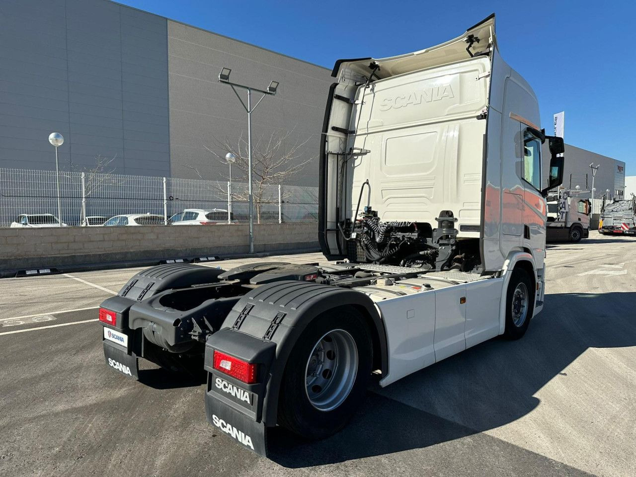 Scania R 460 - Tegljač: slika Scania R 460 - Tegljač Scania R 460 - Tegljač: slika Scania R 460 - Tegljač