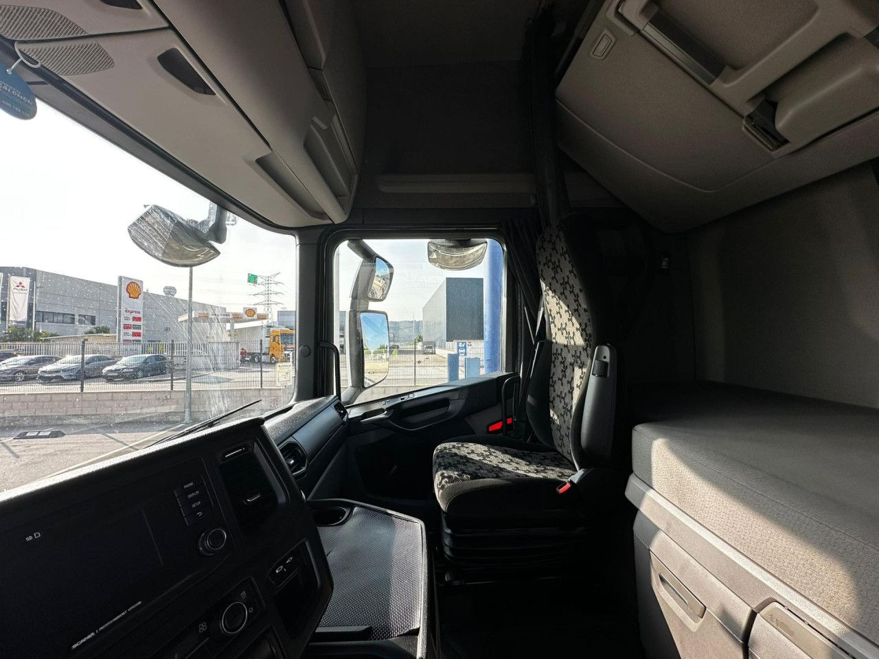 Zakup Scania S 450 Scania S 450: slika Zakup Scania S 450 Scania S 450