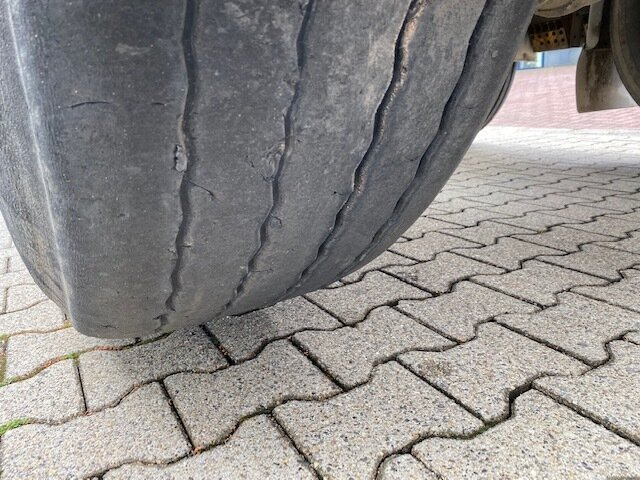 Poluprikolica mikser 10/5/F/ZA-1800 KARRENA Betonmischer ca. 10m³ 10/5/F/ZA-1800 KARRENA Betonmischer ca. 10m³, Liftachse: slika Poluprikolica mikser 10/5/F/ZA-1800 KARRENA Betonmischer ca. 10m³ 10/5/F/ZA-1800 KARRENA Betonmischer ca. 10m³, Liftachse