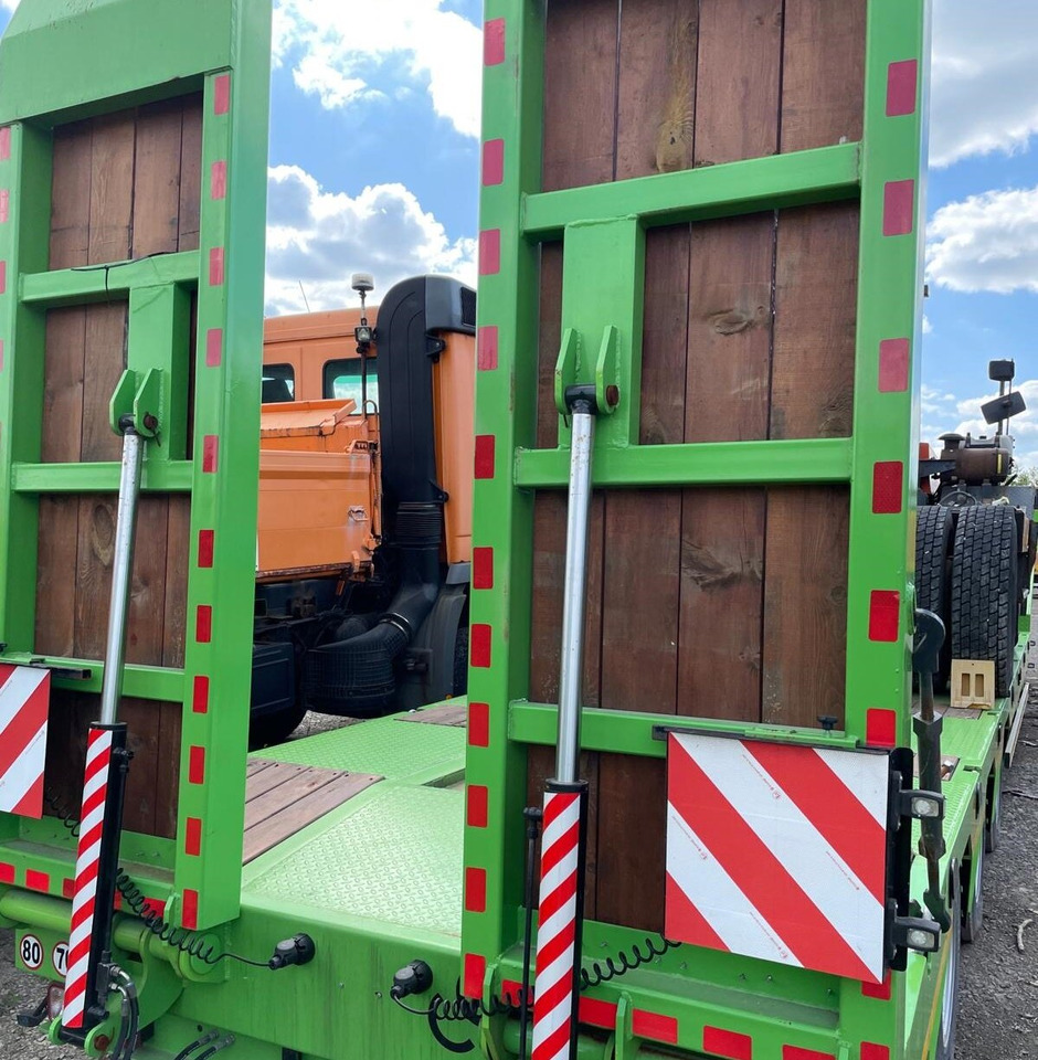 ALPSAN 56t ALPSAN 56t, hydr. Rampen, Verbr. auf 3m - Poluprikolica s niskim utovarivačem: slika ALPSAN 56t ALPSAN 56t, hydr. Rampen, Verbr. auf 3m - Poluprikolica s niskim utovarivačem ALPSAN 56t ALPSAN 56t, hydr. Rampen, Verbr. auf 3m - Poluprikolica s niskim utovarivačem: slika ALPSAN 56t ALPSAN 56t, hydr. Rampen, Verbr. auf 3m - Poluprikolica s niskim utovarivačem