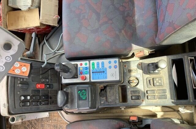Unimog U300 405/10 4x4 U300 405/10 4x4, Kommunalhydraulik, Frontzapfwelle, Kipper - Dostavno vozilo: slika Unimog U300 405/10 4x4 U300 405/10 4x4, Kommunalhydraulik, Frontzapfwelle, Kipper - Dostavno vozilo Unimog U300 405/10 4x4 U300 405/10 4x4, Kommunalhydraulik, Frontzapfwelle, Kipper - Dostavno vozilo: slika Unimog U300 405/10 4x4 U300 405/10 4x4, Kommunalhydraulik, Frontzapfwelle, Kipper - Dostavno vozilo