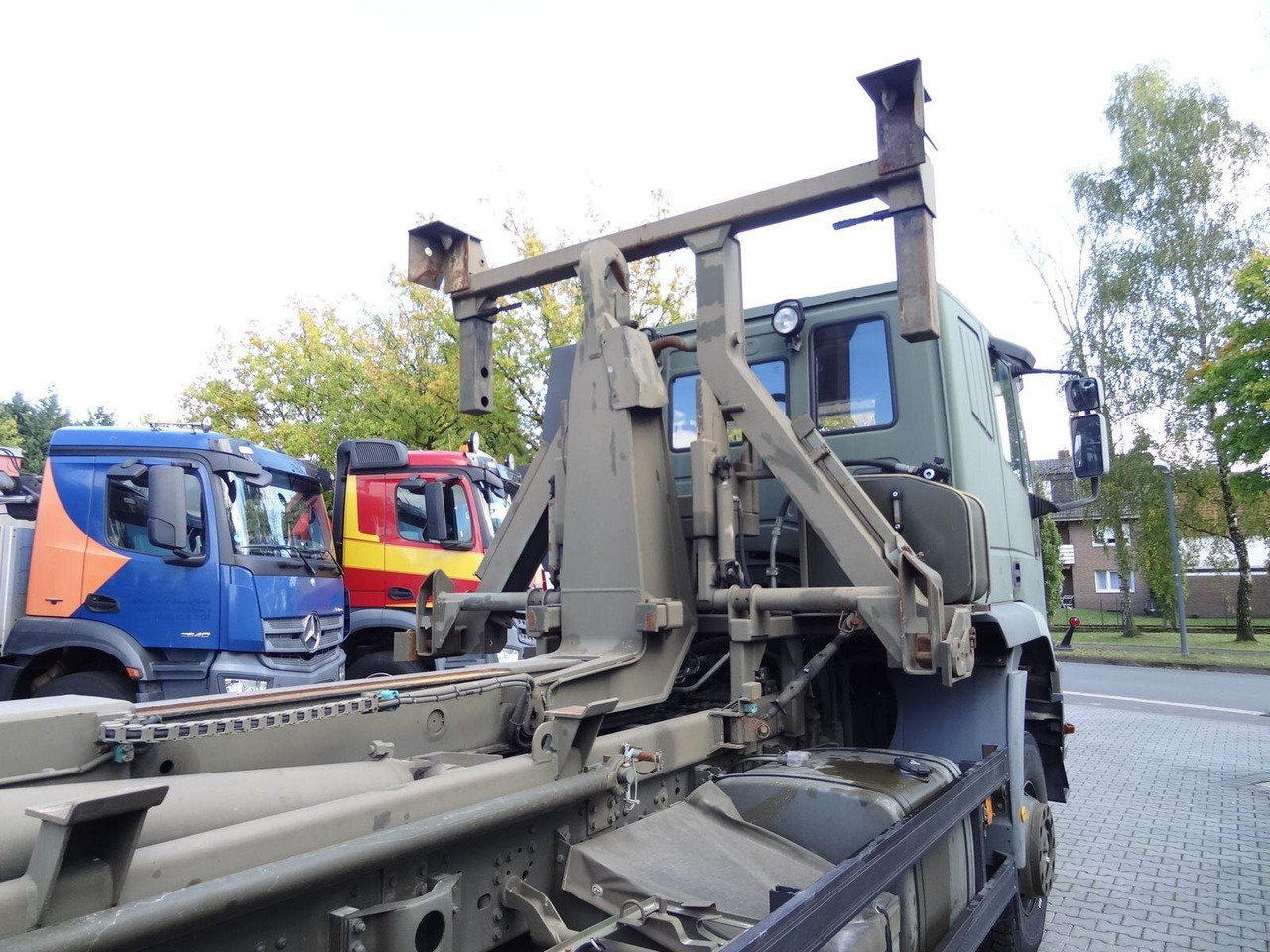 EuroTrakker 260E44W 6X6 EuroTrakker 260E44W 6X6, Retarder, ADR - Kamion s kukastom dizalicom: slika EuroTrakker 260E44W 6X6 EuroTrakker 260E44W 6X6, Retarder, ADR - Kamion s kukastom dizalicom EuroTrakker 260E44W 6X6 EuroTrakker 260E44W 6X6, Retarder, ADR - Kamion s kukastom dizalicom: slika EuroTrakker 260E44W 6X6 EuroTrakker 260E44W 6X6, Retarder, ADR - Kamion s kukastom dizalicom