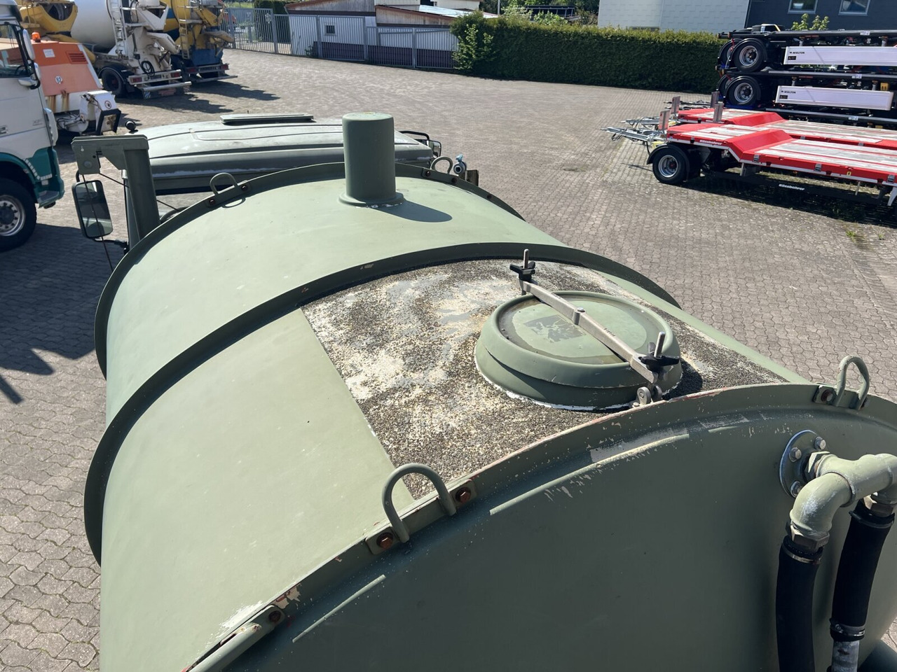 Kamion cisterna FF 95 E 18 WR 4x4 FF 95 E 18 WR 4x4, 6000l Wassertank: slika Kamion cisterna FF 95 E 18 WR 4x4 FF 95 E 18 WR 4x4, 6000l Wassertank