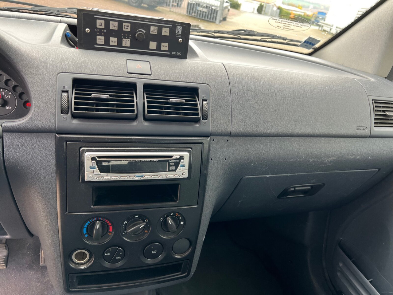 Ford Tourneo Connect 4x2 Tourneo Connect 4x2, Personentransporter, 8-Sitzer - Mali kombi: slika Ford Tourneo Connect 4x2 Tourneo Connect 4x2, Personentransporter, 8-Sitzer - Mali kombi Ford Tourneo Connect 4x2 Tourneo Connect 4x2, Personentransporter, 8-Sitzer - Mali kombi: slika Ford Tourneo Connect 4x2 Tourneo Connect 4x2, Personentransporter, 8-Sitzer - Mali kombi