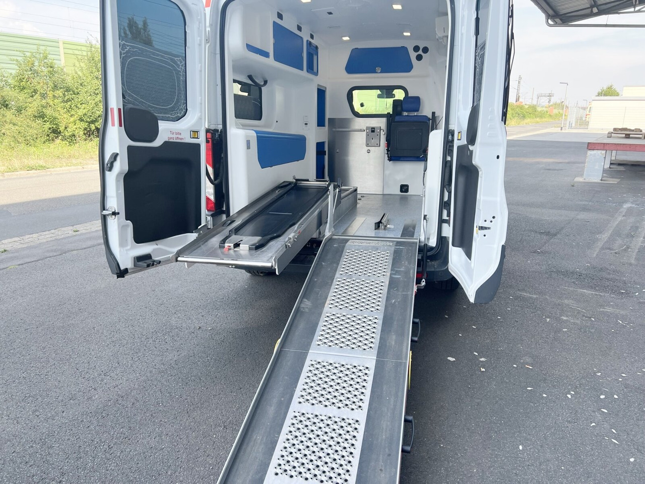 Ford Transit 2.2 TDCI 4x2 Transit 2.2 TDCI 4x2, Krankentransporter - Vozilo hitne pomoći: slika Ford Transit 2.2 TDCI 4x2 Transit 2.2 TDCI 4x2, Krankentransporter - Vozilo hitne pomoći Ford Transit 2.2 TDCI 4x2 Transit 2.2 TDCI 4x2, Krankentransporter - Vozilo hitne pomoći: slika Ford Transit 2.2 TDCI 4x2 Transit 2.2 TDCI 4x2, Krankentransporter - Vozilo hitne pomoći