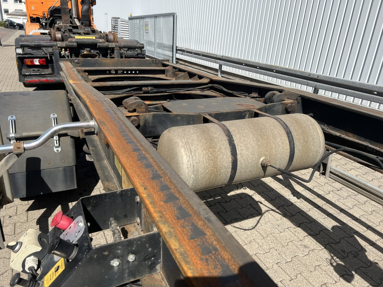 Abroll/ Samopodizač prikolica HSA 18.65 Schlittenabroller HUEFFERMANN HSA 18.65 Schlittenabroller: slika Abroll/ Samopodizač prikolica HSA 18.65 Schlittenabroller HUEFFERMANN HSA 18.65 Schlittenabroller Abroll/ Samopodizač prikolica HSA 18.65 Schlittenabroller HUEFFERMANN HSA 18.65 Schlittenabroller: slika Abroll/ Samopodizač prikolica HSA 18.65 Schlittenabroller HUEFFERMANN HSA 18.65 Schlittenabroller