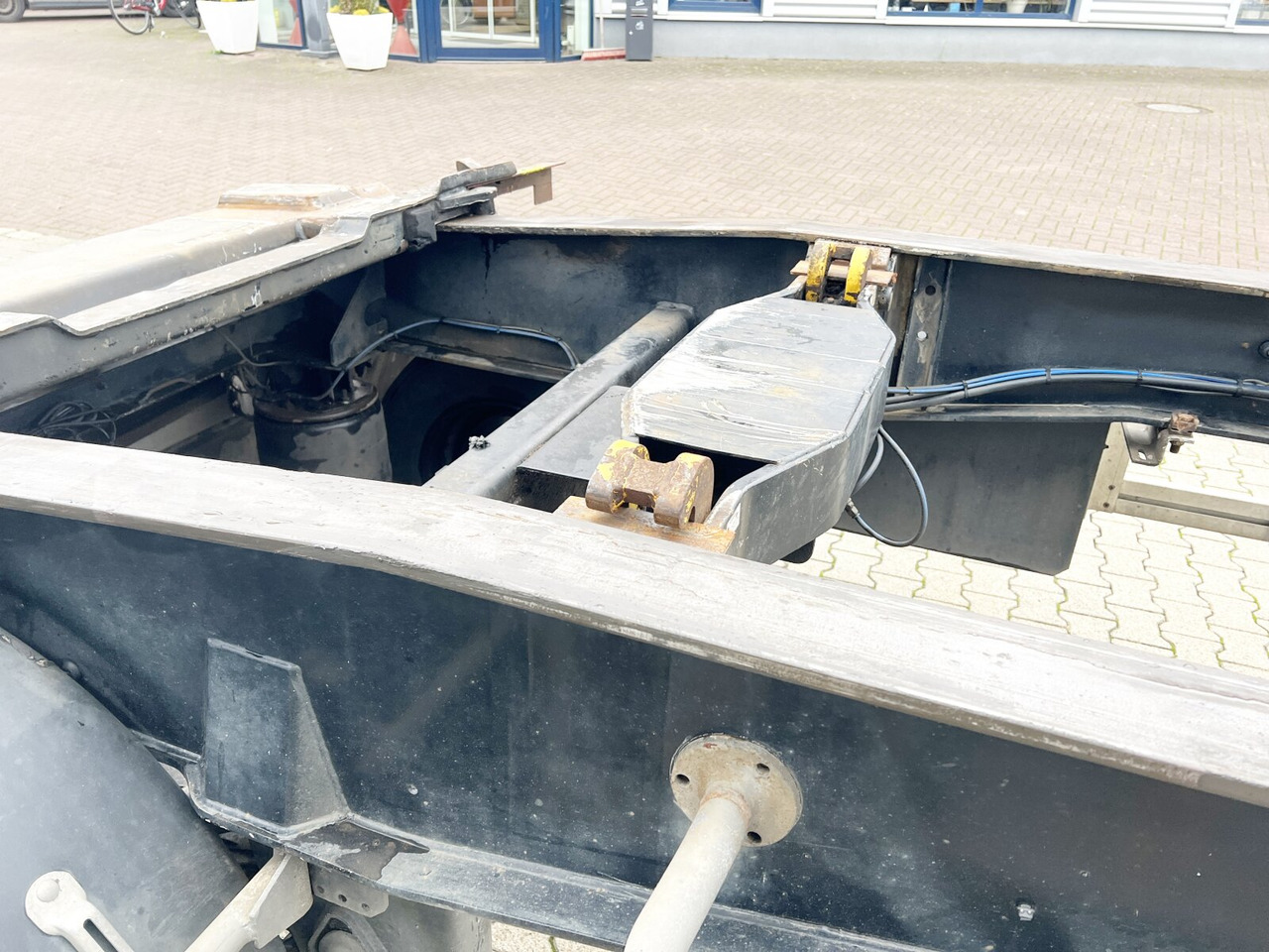 HSA 18.70 HSA 18.70 Schlittenabroller - Abroll/ Samopodizač prikolica: slika HSA 18.70 HSA 18.70 Schlittenabroller - Abroll/ Samopodizač prikolica HSA 18.70 HSA 18.70 Schlittenabroller - Abroll/ Samopodizač prikolica: slika HSA 18.70 HSA 18.70 Schlittenabroller - Abroll/ Samopodizač prikolica