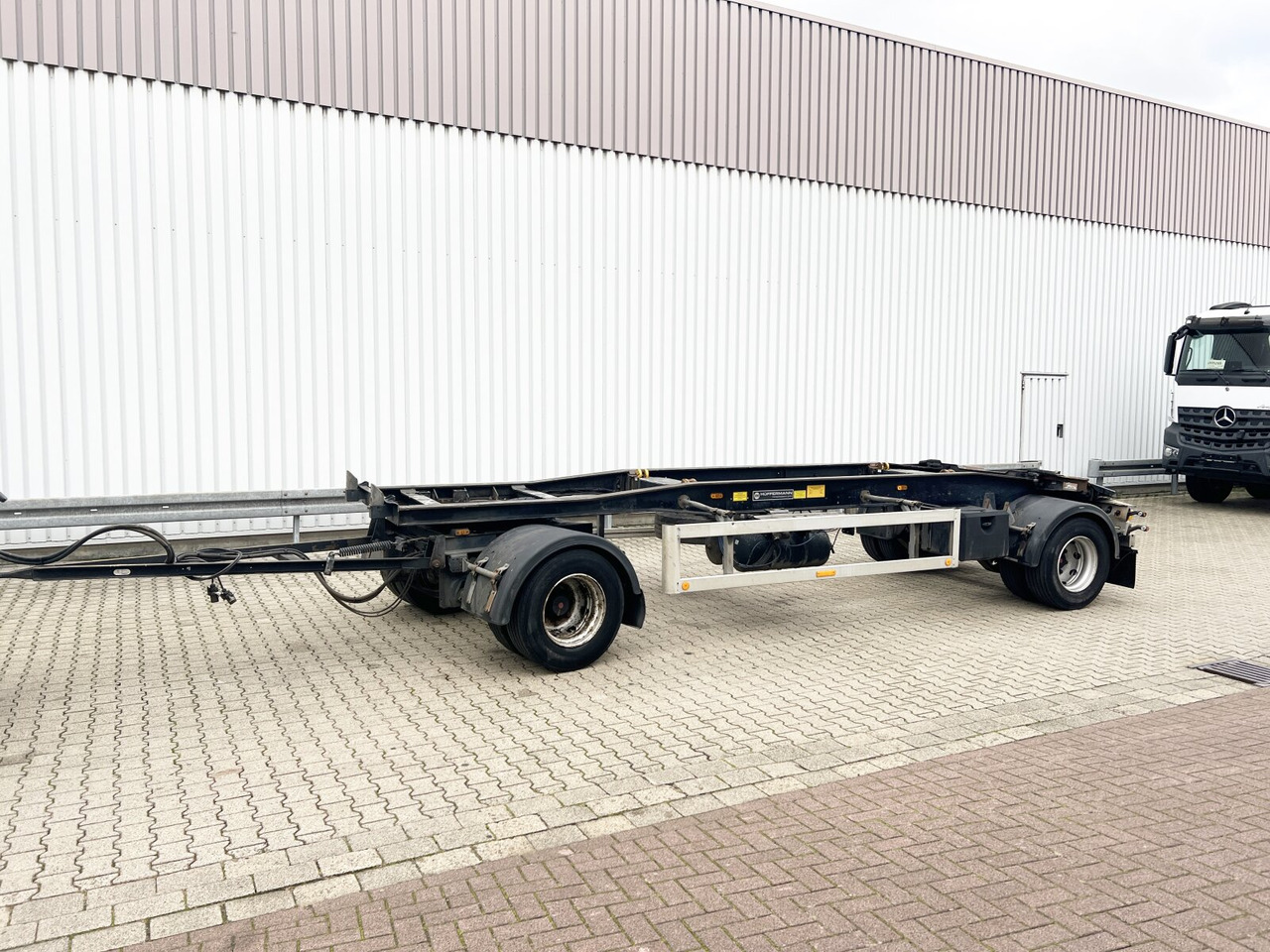 HSA 18.70 HSA 18.70 Schlittenabroller - Abroll/ Samopodizač prikolica: slika HSA 18.70 HSA 18.70 Schlittenabroller - Abroll/ Samopodizač prikolica HSA 18.70 HSA 18.70 Schlittenabroller - Abroll/ Samopodizač prikolica: slika HSA 18.70 HSA 18.70 Schlittenabroller - Abroll/ Samopodizač prikolica