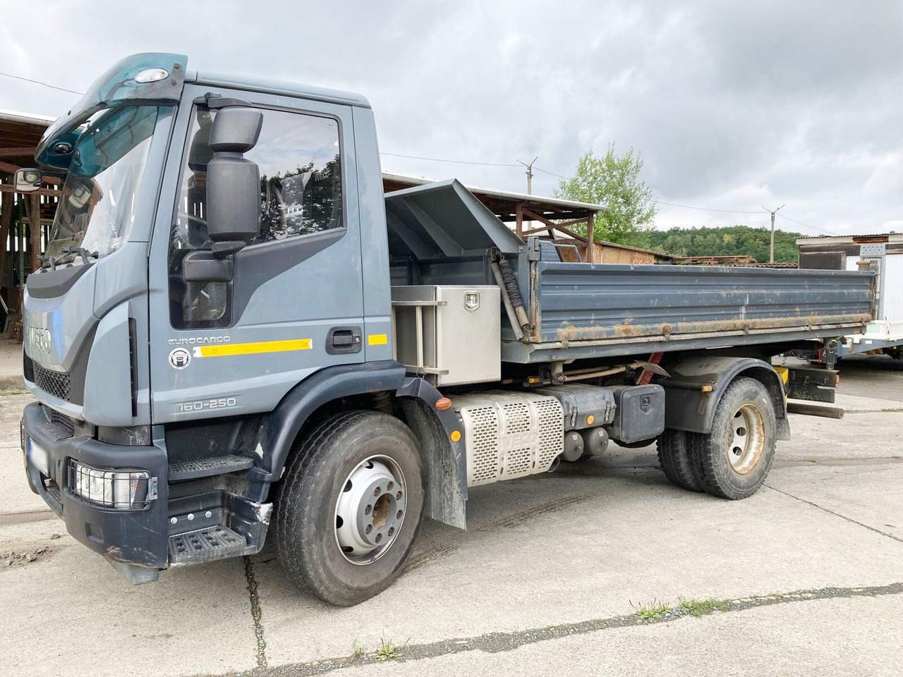 Iveco EuroCargo 160-250 4x2 EuroCargo 160-250 4x2 - Kiper: slika Iveco EuroCargo 160-250 4x2 EuroCargo 160-250 4x2 - Kiper Iveco EuroCargo 160-250 4x2 EuroCargo 160-250 4x2 - Kiper: slika Iveco EuroCargo 160-250 4x2 EuroCargo 160-250 4x2 - Kiper