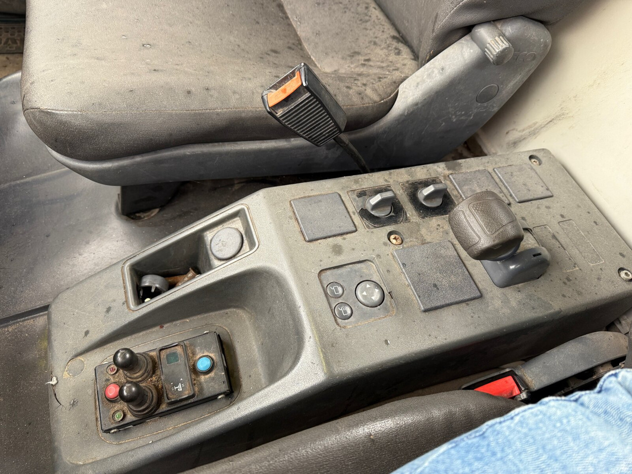 Iveco ML80E18/P 4x2 ML80E18/P 4x2, City-Abroller - Kamion s kukastom dizalicom: slika Iveco ML80E18/P 4x2 ML80E18/P 4x2, City-Abroller - Kamion s kukastom dizalicom Iveco ML80E18/P 4x2 ML80E18/P 4x2, City-Abroller - Kamion s kukastom dizalicom: slika Iveco ML80E18/P 4x2 ML80E18/P 4x2, City-Abroller - Kamion s kukastom dizalicom