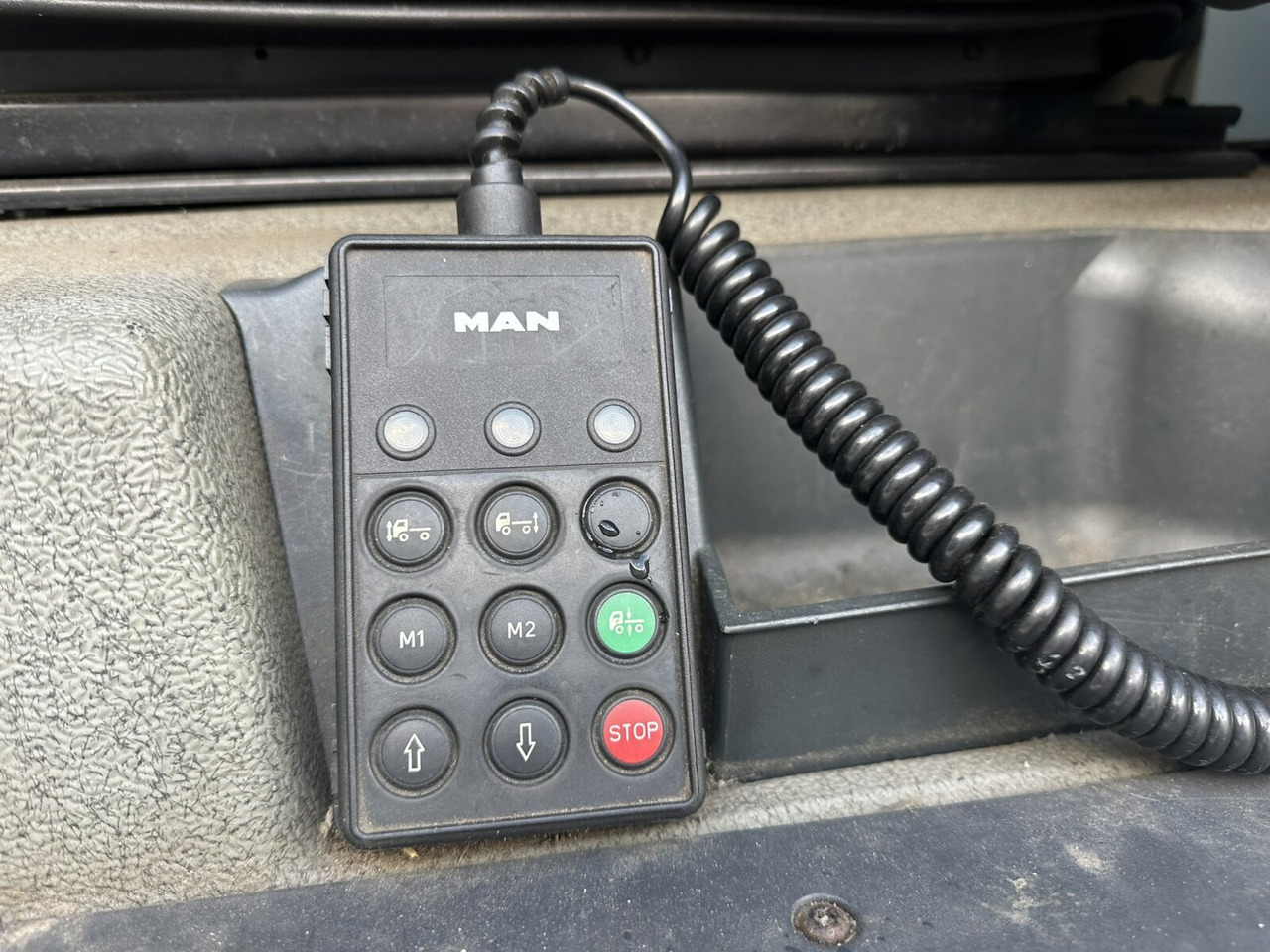 MAN TGA 18.350 4x2 LL TGA 18.350 4x2 LL, Fahrschulausstattung - Kamion: slika MAN TGA 18.350 4x2 LL TGA 18.350 4x2 LL, Fahrschulausstattung - Kamion MAN TGA 18.350 4x2 LL TGA 18.350 4x2 LL, Fahrschulausstattung - Kamion: slika MAN TGA 18.350 4x2 LL TGA 18.350 4x2 LL, Fahrschulausstattung - Kamion