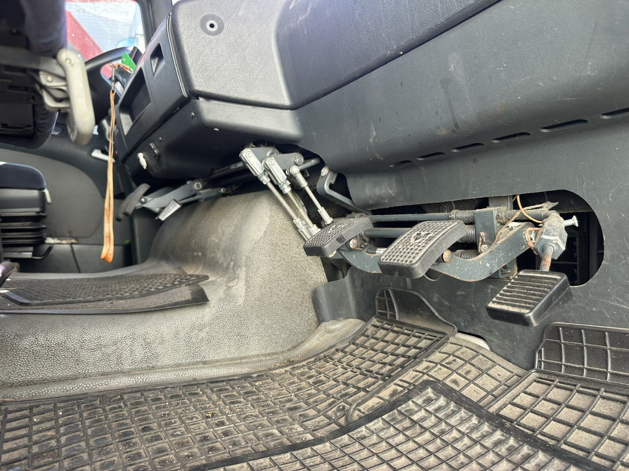 MAN TGA 18.360 LL 4x2 TGA 18.360 LL 4x2, Fahrschule - Kamion: slika MAN TGA 18.360 LL 4x2 TGA 18.360 LL 4x2, Fahrschule - Kamion MAN TGA 18.360 LL 4x2 TGA 18.360 LL 4x2, Fahrschule - Kamion: slika MAN TGA 18.360 LL 4x2 TGA 18.360 LL 4x2, Fahrschule - Kamion