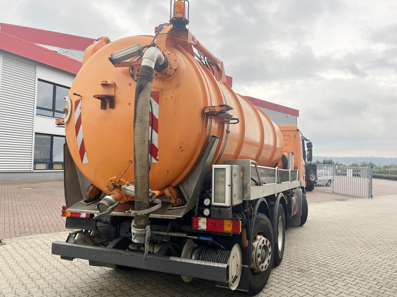 Kamion Mercedes-Benz Actros 2541 L 6x2 Actros 2541 L 6x2, Lenkachse, Küller Saug- und Spülwagen ca. 14m³: slika Kamion Mercedes-Benz Actros 2541 L 6x2 Actros 2541 L 6x2, Lenkachse, Küller Saug- und Spülwagen ca. 14m³