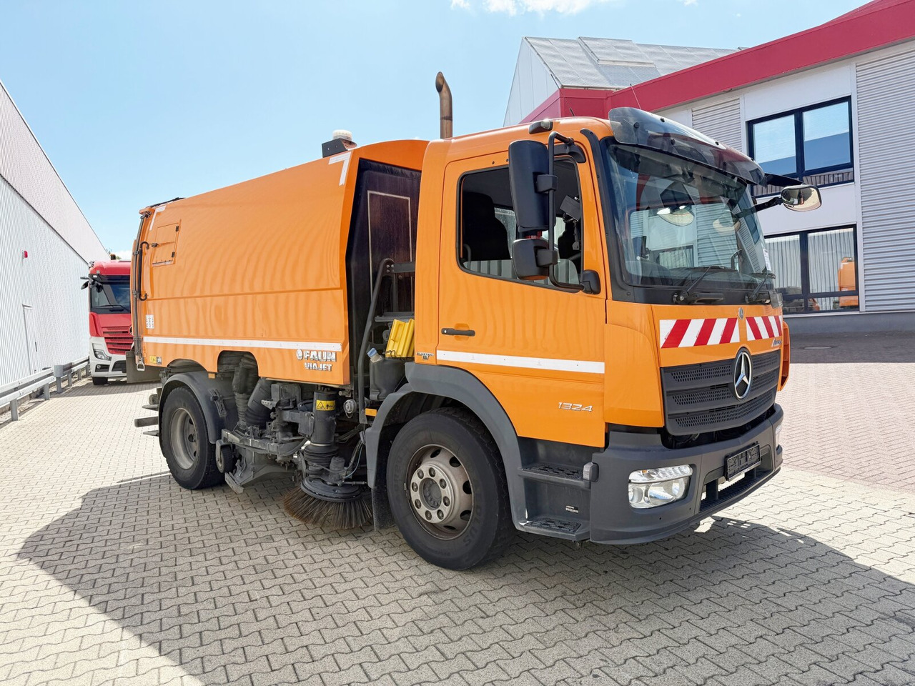 Mercedes-Benz Atego 1524 LKO 4x2 Atego 1524 LKO 4x2, Kehrmaschine FAUN Viajet 6RH - Kamion: slika Mercedes-Benz Atego 1524 LKO 4x2 Atego 1524 LKO 4x2, Kehrmaschine FAUN Viajet 6RH - Kamion Mercedes-Benz Atego 1524 LKO 4x2 Atego 1524 LKO 4x2, Kehrmaschine FAUN Viajet 6RH - Kamion: slika Mercedes-Benz Atego 1524 LKO 4x2 Atego 1524 LKO 4x2, Kehrmaschine FAUN Viajet 6RH - Kamion