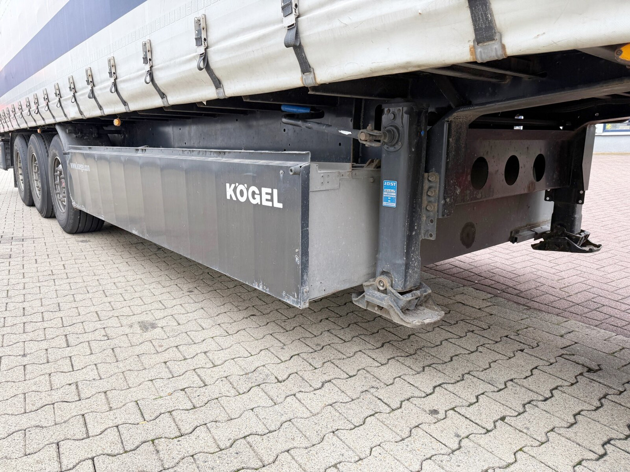 Kögel SN 24-1 SN 24-1, Liftachse, Edscha - Poluprikolica plato/ Otvoreni sanduk: slika Kögel SN 24-1 SN 24-1, Liftachse, Edscha - Poluprikolica plato/ Otvoreni sanduk Kögel SN 24-1 SN 24-1, Liftachse, Edscha - Poluprikolica plato/ Otvoreni sanduk: slika Kögel SN 24-1 SN 24-1, Liftachse, Edscha - Poluprikolica plato/ Otvoreni sanduk