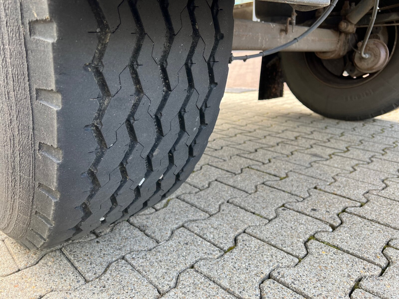 Krone AZP 18 AZP 18 - Prikolica plato/ Otvoreni sanduk: slika Krone AZP 18 AZP 18 - Prikolica plato/ Otvoreni sanduk Krone AZP 18 AZP 18 - Prikolica plato/ Otvoreni sanduk: slika Krone AZP 18 AZP 18 - Prikolica plato/ Otvoreni sanduk