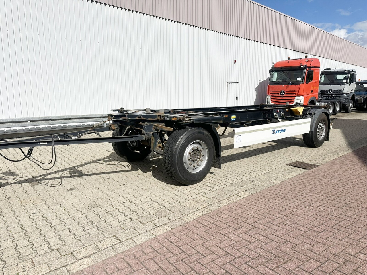 Krone AZW 18 AZW 18 - Transporter kontejnera/ Prikolica s izmjenjivim sanducima: slika Krone AZW 18 AZW 18 - Transporter kontejnera/ Prikolica s izmjenjivim sanducima Krone AZW 18 AZW 18 - Transporter kontejnera/ Prikolica s izmjenjivim sanducima: slika Krone AZW 18 AZW 18 - Transporter kontejnera/ Prikolica s izmjenjivim sanducima